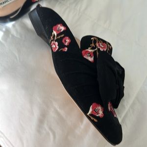 New Karl Lagerfeld Velvet  Odetta Mules